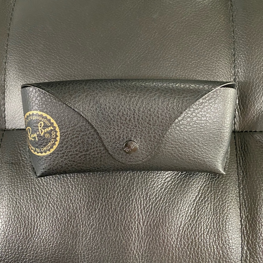 RAY-BAN SUNGLASSES CASE